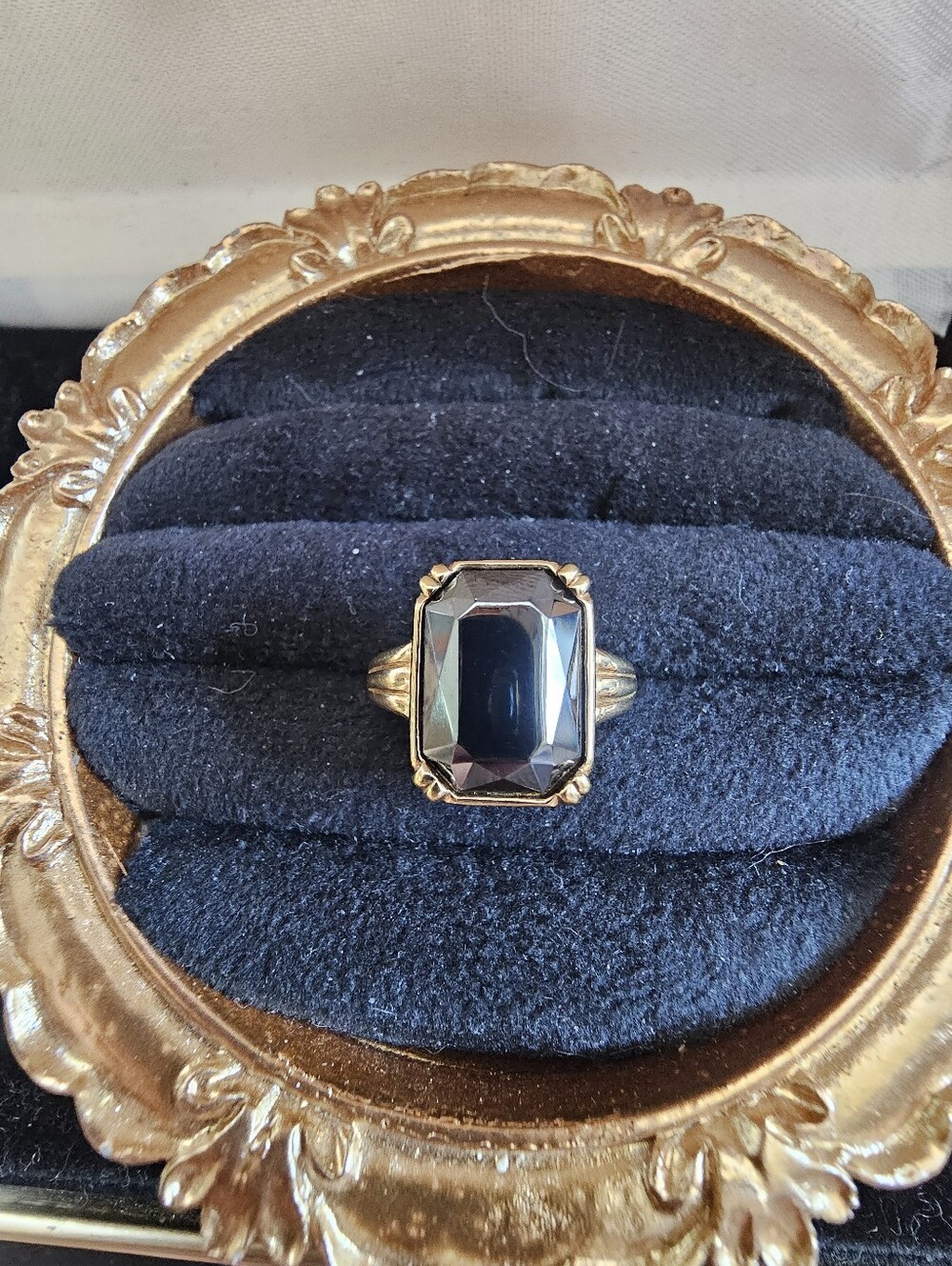 Vintage Avon Ring Size 7